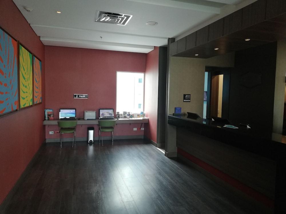 Hampton By Hilton Cali Hotell Eksteriør bilde